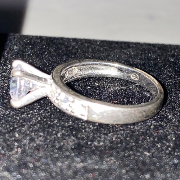 Sterling Silver Cubic Zirconia Engagement Ring With 7 Faceted Stones Stamped 925 - Picture 13 of 16